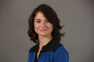 Headshot of Hillary Samples